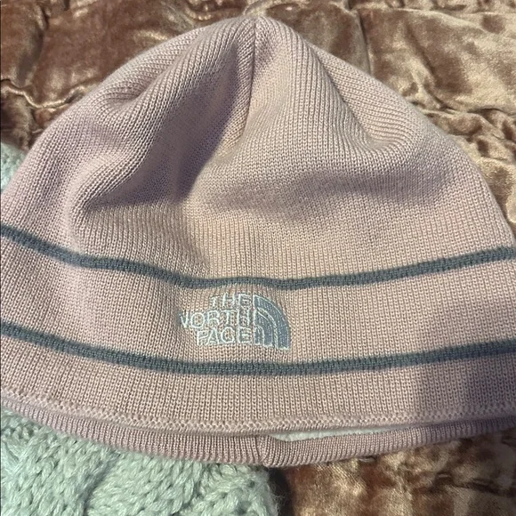 North Face Beanies Lot - Picture 2 of 8